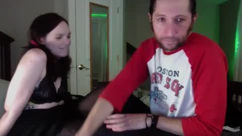 Snapshot of anythingtwice7 chatting on December 24, 2:32 am Mikey online show from December 24, 2:32 am
