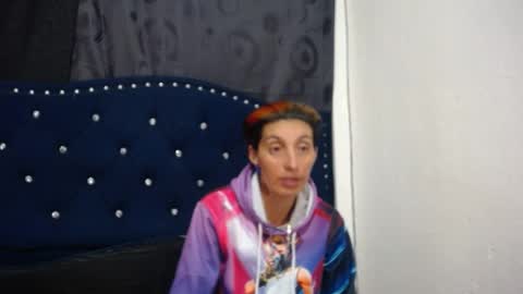 Snapshot of anyu_1306 chatting on January 9, 3:36 am anyu online show from January 9, 3:36 am