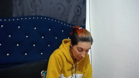 Snapshot of anyu_1306 chatting on January 31, 6:24 am anyu online show from January 31, 6:24 am