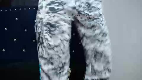 Snapshot of anyu_1306 chatting on February 15, 5:30 am anyu online show from February 15, 5:30 am