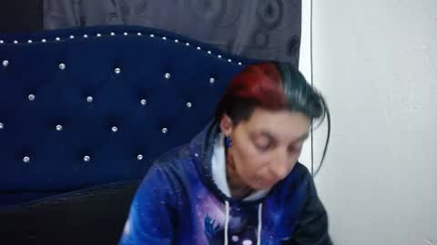 Snapshot of anyu_1306 chatting on February 19, 2:01 am anyu online show from February 19, 2:01 am