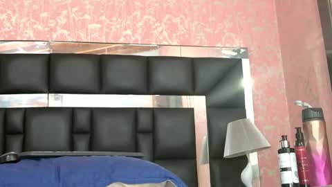 Snapshot of anzhelika_novick_ chatting on November 2, 12:29 pm Chelmi online show from November 2, 12:29 pm