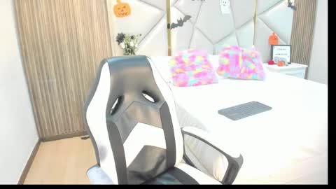 Snapshot of aome_purpuree chatting on November 1, 9:06 pm Aome online show from November 1, 9:06 pm