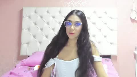 Aome Rainbow online show from January 1, 12:00 am