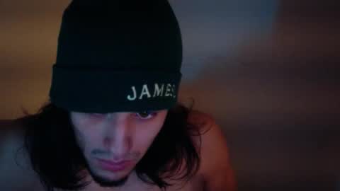 Snapshot of apachewithawebcam chatting on November 2, 10:17 am ApacheWithWebcam online show from November 2, 10:17 am