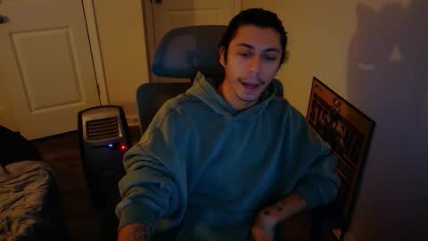 Snapshot of apachewithawebcam chatting on January 16, 11:53 pm ApacheWithWebcam online show from January 16, 11:53 pm