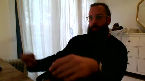 Snapshot of apc_3 chatting on December 9, 3:11 pm apc_3 online show from December 9, 3:11 pm