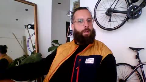 Snapshot of apc_3 chatting on March 12, 9:23 am apc_3 online show from March 12, 9:23 am