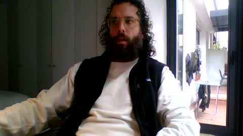 Snapshot of apc_3 chatting on January 16, 9:13 am apc_3 online show from January 16, 9:13 am