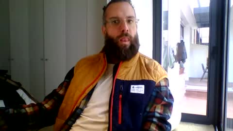 Snapshot of apc_3 chatting on February 19, 9:16 am apc_3 online show from February 19, 9:16 am