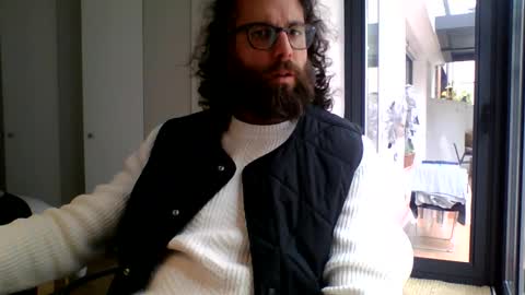 Snapshot of apc_3 chatting on March 19, 10:30 am apc_3 online show from March 19, 10:30 am
