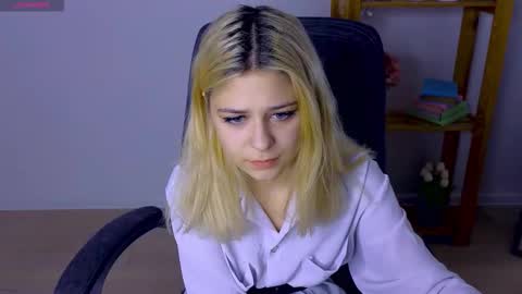 Snapshot of apheliastar chatting on November 2, 4:09 pm ApheliaStar online show from November 2, 4:09 pm