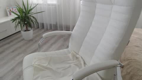 Aphrodite online show from October 16, 11:22 am