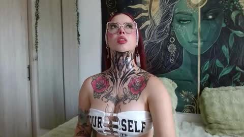 aphrodite__bloom online show from October 11, 5:22 pm