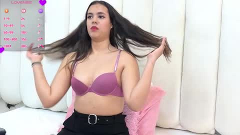 aphrodite_rosse online show from March 18, 12:08 pm