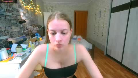 Aphrodite online show from May 22, 3:17 pm