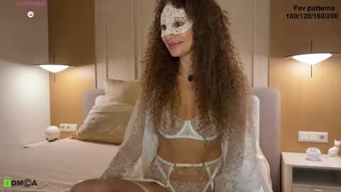 Aphrodite online show from March 27, 6:40 pm