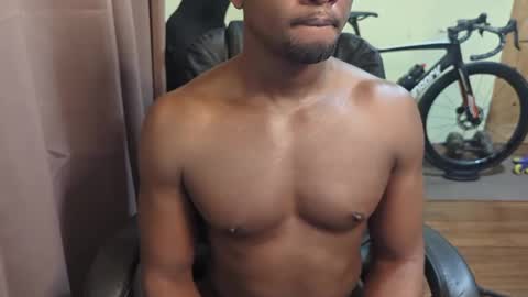 Snapshot of apollodarkmn chatting on May 9, 2:22 pm apollodarkmn online show from May 9, 2:22 pm