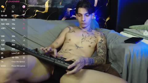 Snapshot of apolo01_ chatting on March 22, 11:19 pm Apolo online show from March 22, 11:19 pm