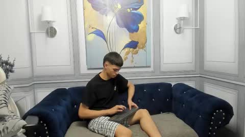   online show from March 28, 2:11 am