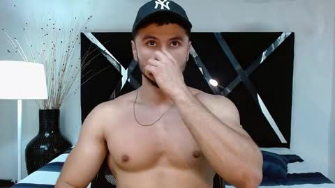 Snapshot of apolo_klein1 chatting on February 26, 2:15 am Apolo online show from February 26, 2:15 am