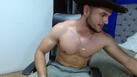 Snapshot of apolo_klein1 chatting on February 28, 5:59 am Apolo online show from February 28, 5:59 am