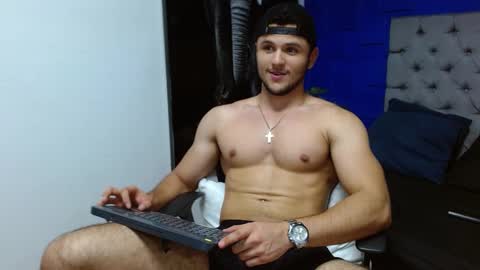 Snapshot of apolo_klein1 chatting on March 8, 6:21 am Apolo online show from March 8, 6:21 am