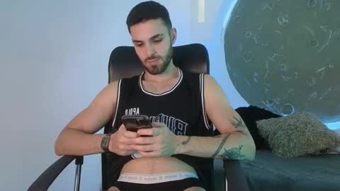 Apolo Lux  online show from February 3, 7:19 pm