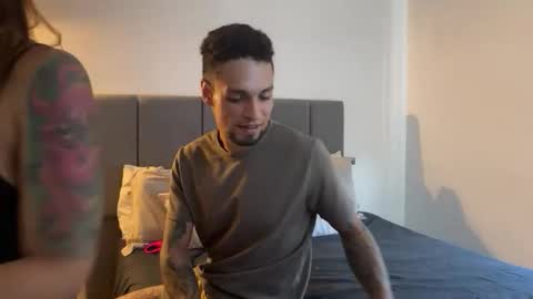 Snapshot of apolo_mialovers chatting on February 22, 2:37 pm apolo_mialovers online show from February 22, 2:37 pm