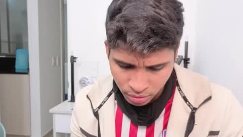 Snapshot of apolotherock chatting on February 19, 6:26 pm Apolo online show from February 19, 6:26 pm