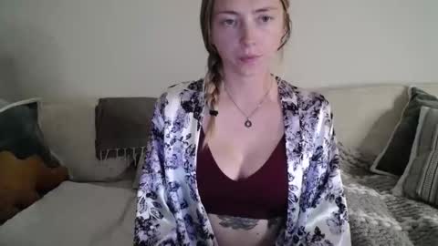 Mary Seeds online show from December 5, 12:52 am