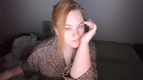appleyummybuns online show from May 15, 11:23 pm