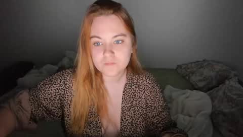 appleyummybuns online show from May 29, 5:44 pm