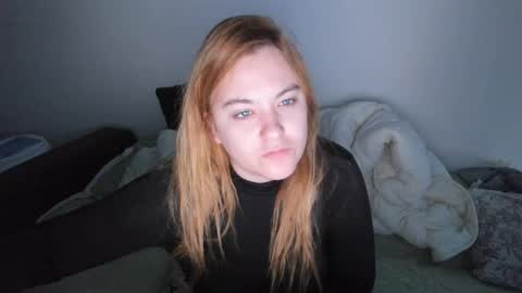 appleyummybuns online show from June 9, 2:12 am
