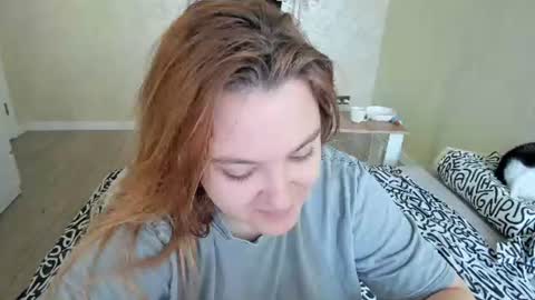 appleyummybuns online show from July 13, 12:30 pm