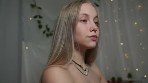 Snapshot of appr0ved chatting on January 14, 6:07 pm REYNA my friend online show from January 14, 6:07 pm