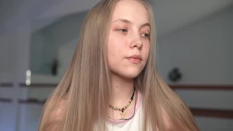 Snapshot of appr0ved chatting on March 11, 3:02 pm REYNA my friend online show from March 11, 3:02 pm
