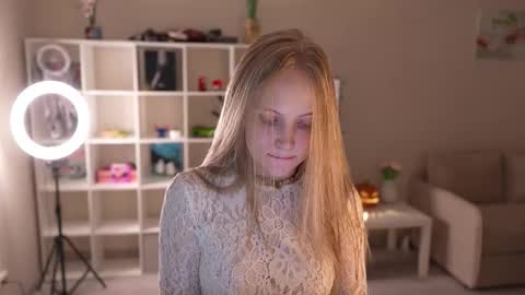  REYNA  my friend   online show from October 20, 4:18 pm