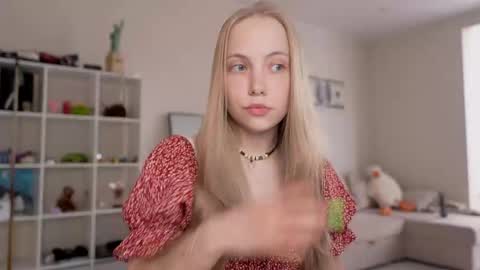  REYNA  my friend   online show from June 4, 3:07 pm