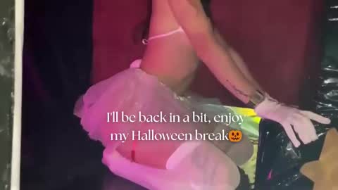   online show from October 8, 12:03 pm