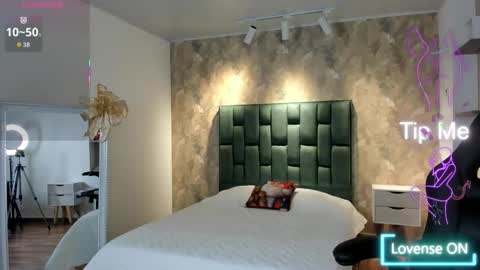  April  online show from December 2, 12:54 pm