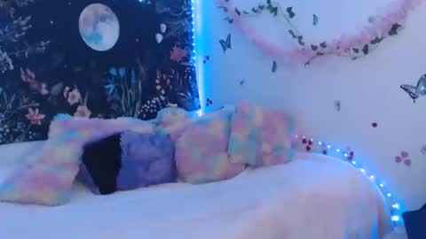 april_l6 online show from March 26, 12:50 am