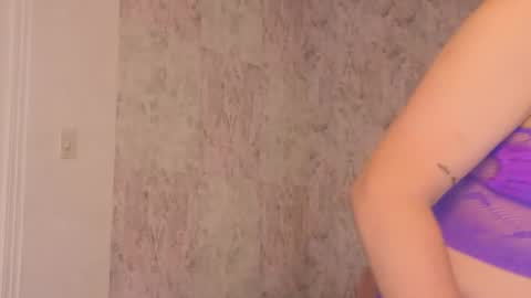 Isabella online show from May 4, 10:17 pm