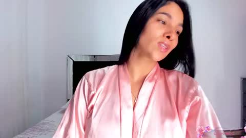 Snapshot of apriladamson_ chatting on July 21, 11:40 pm April online show from July 21, 11:40 pm