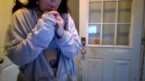 Snapshot of aprilanna chatting on January 29, 11:14 pm AnnaApril420 online show from January 29, 11:14 pm