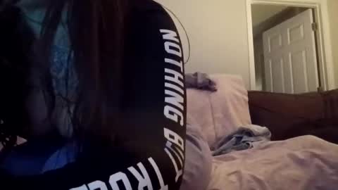 Snapshot of aprilanna chatting on October 27, 2:15 am AnnaApril420 online show from October 27, 2:15 am