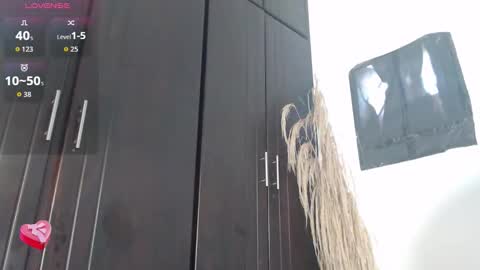          online show from October 23, 1:10 pm