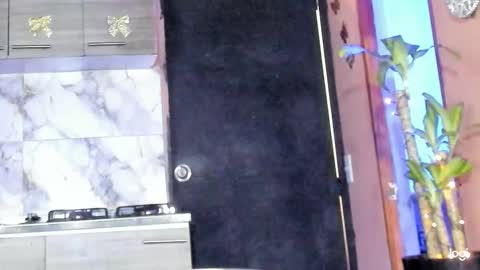 Snapshot of aprillebony319262 chatting on February 10, 6:45 pm aprillebony319262 online show from February 10, 6:45 pm