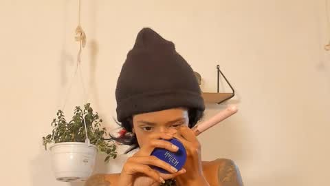 Snapshot of aprillebony319262 chatting on March 2, 8:59 pm aprillebony319262 online show from March 2, 8:59 pm