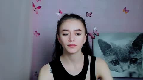 Aprill online show from December 22, 3:33 am